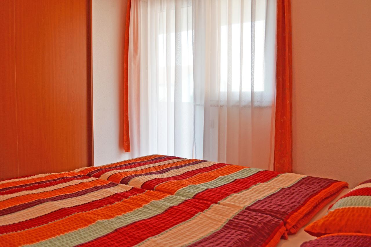 Apartments Milka Vodice Kültér fotó