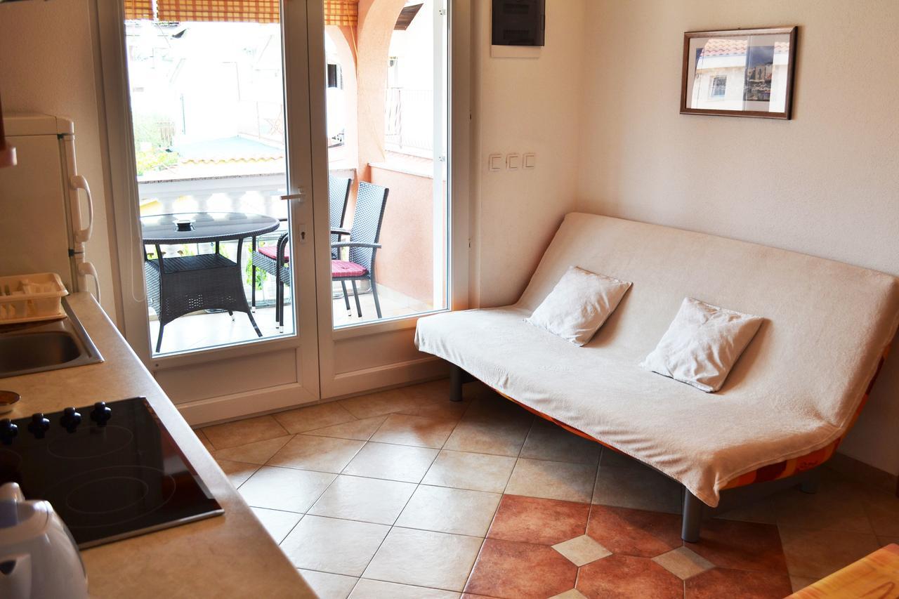 Apartments Milka Vodice Kültér fotó