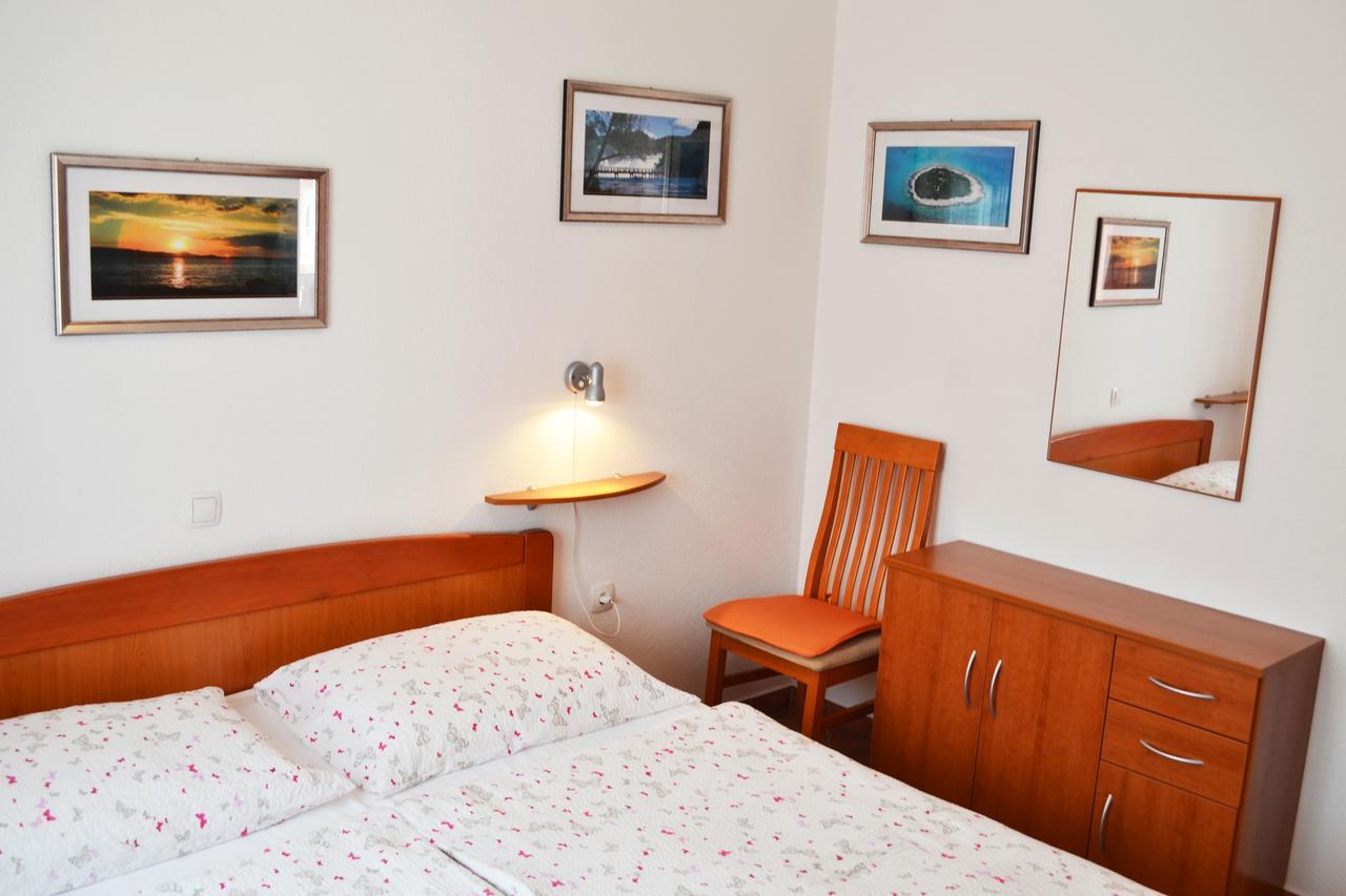 Apartments Milka Vodice Kültér fotó